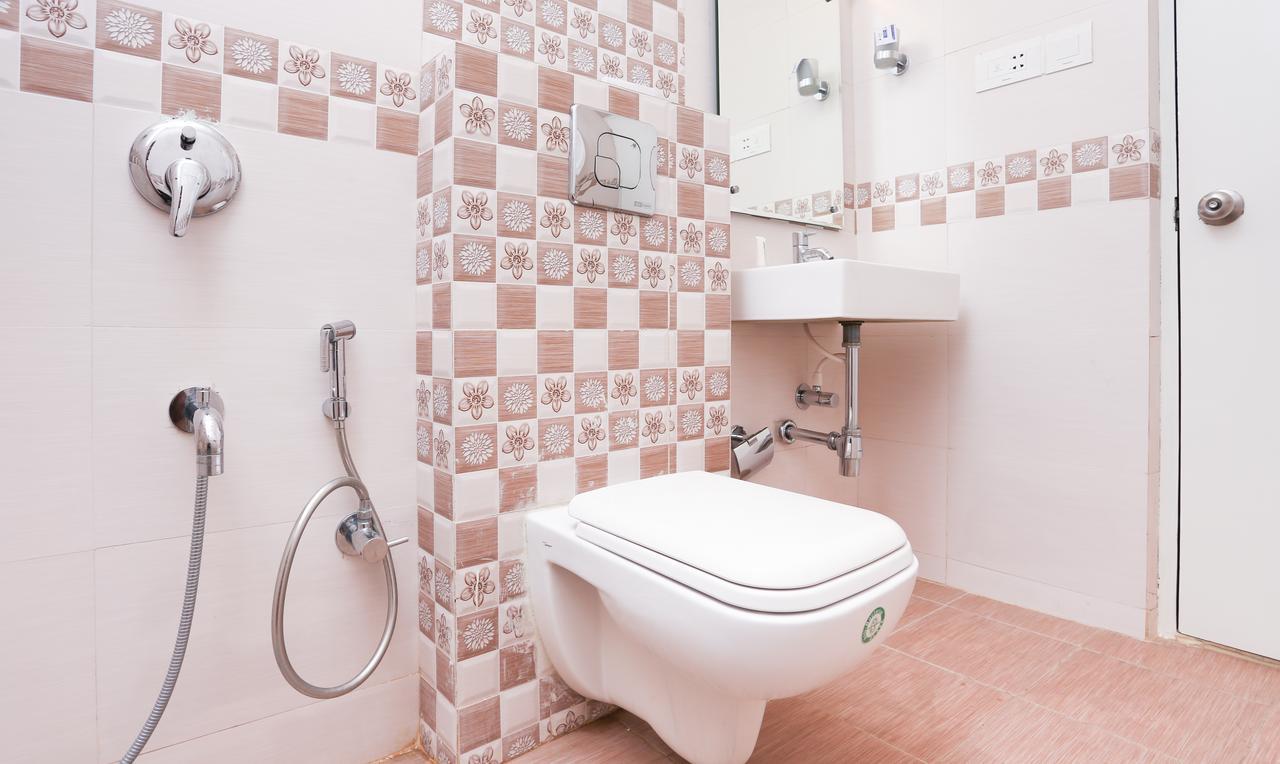 Treebo C Plaza Hotel Vijayawada Ngoại thất bức ảnh