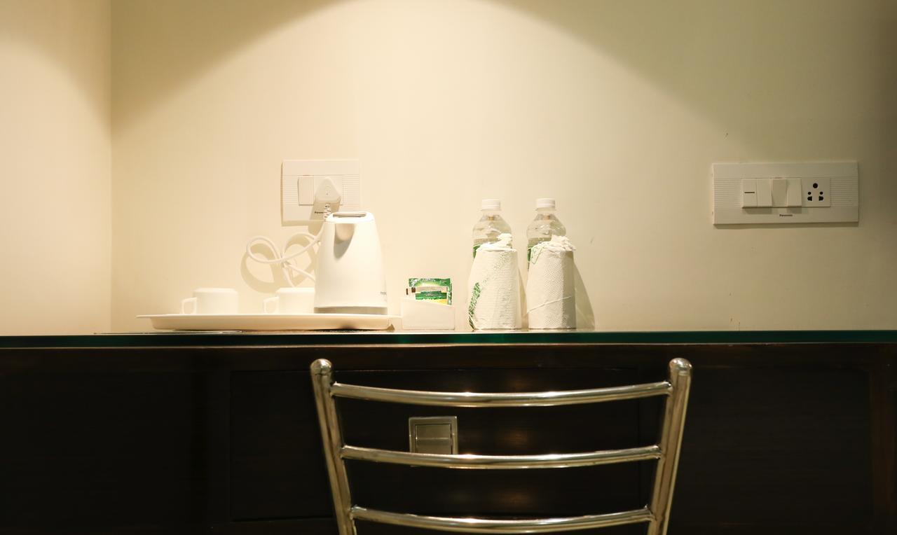 Treebo C Plaza Hotel Vijayawada Ngoại thất bức ảnh