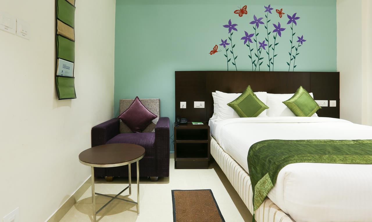 Treebo C Plaza Hotel Vijayawada Ngoại thất bức ảnh