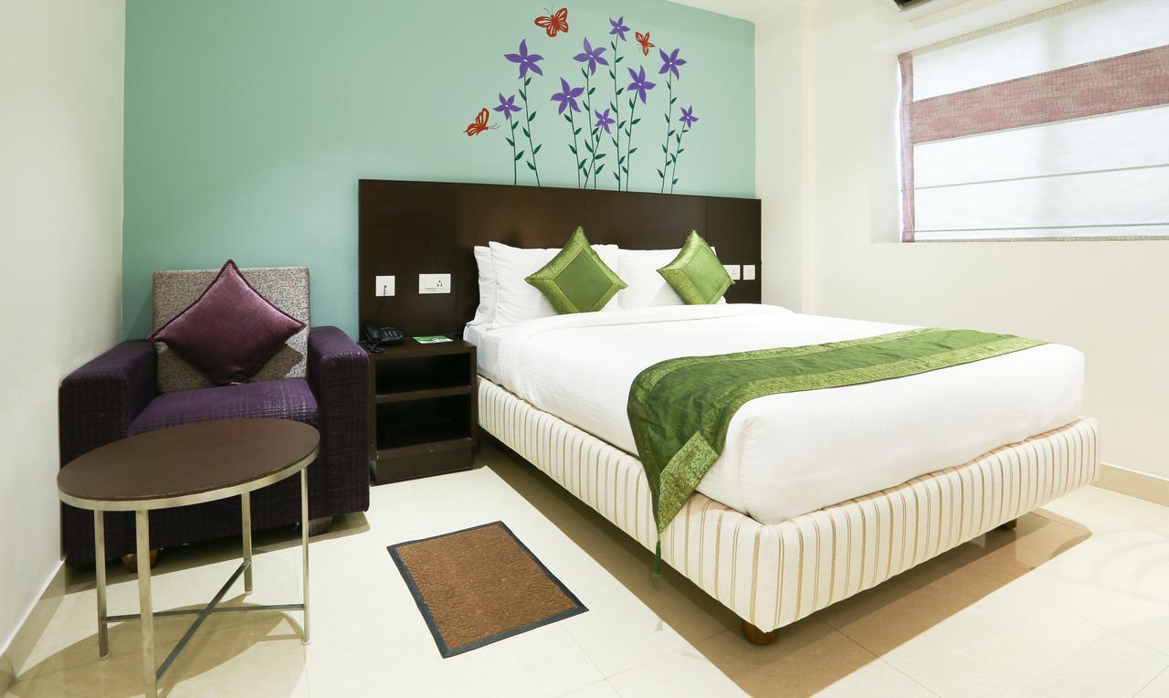 Treebo C Plaza Hotel Vijayawada Ngoại thất bức ảnh